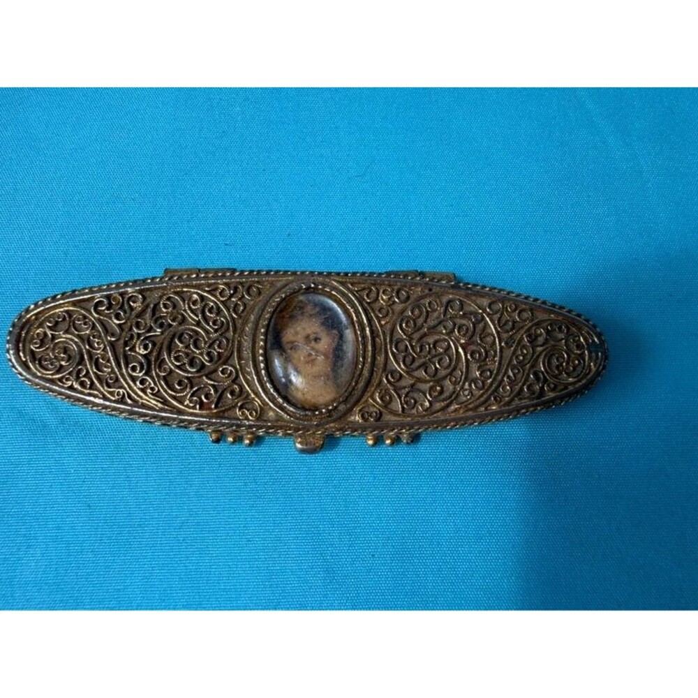 Vintage Estée Lauder gold-tone filigree solid perfume compact